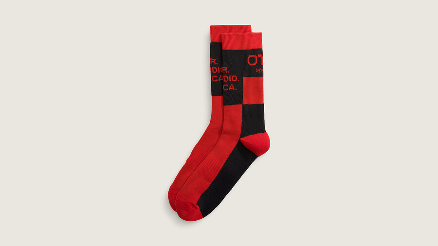 otw by vans x sr studio. la. ca. socken