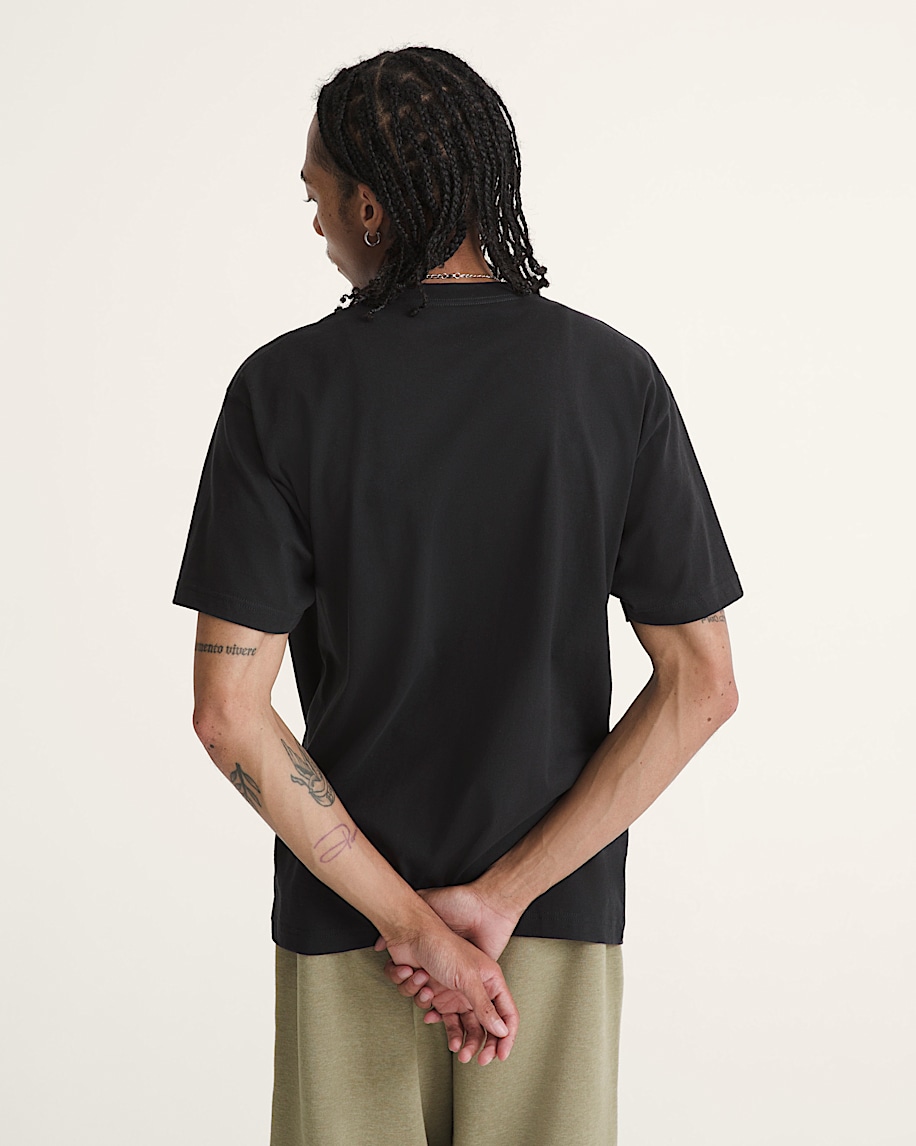klassisches t-shirt mit schriftzug