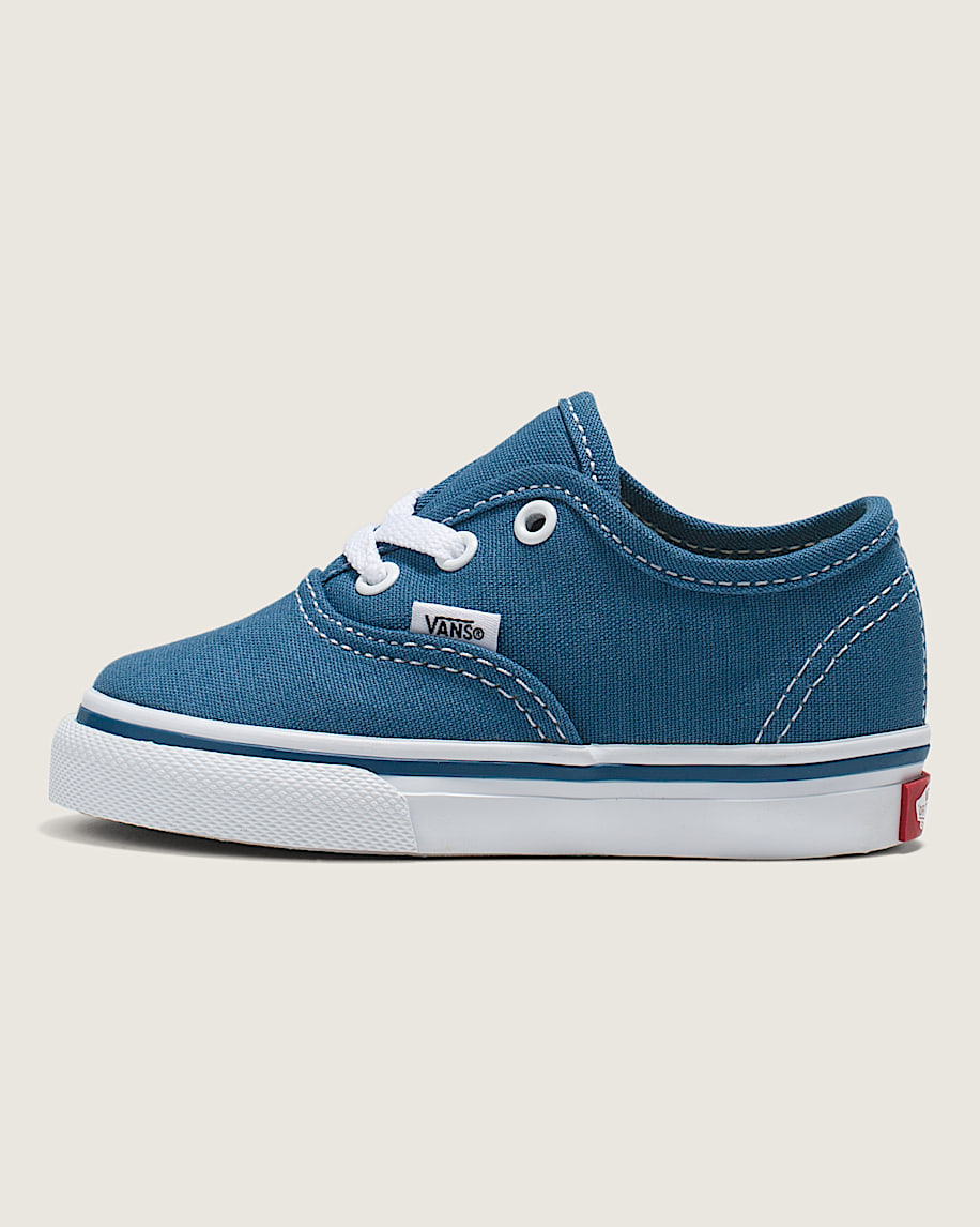 authentischer schuh für kleinkinder