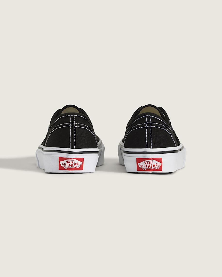 authentischer schuh für kleine kinder