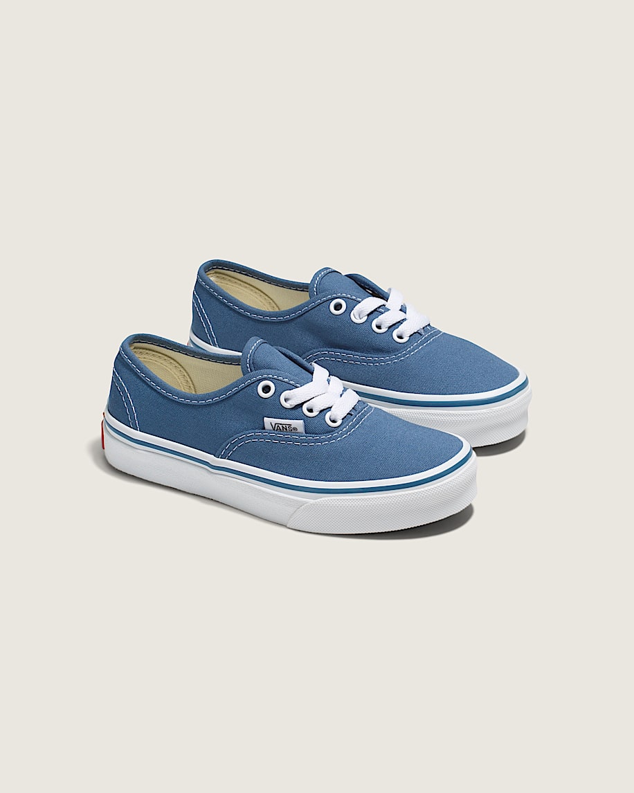 authentischer schuh für kleine kinder