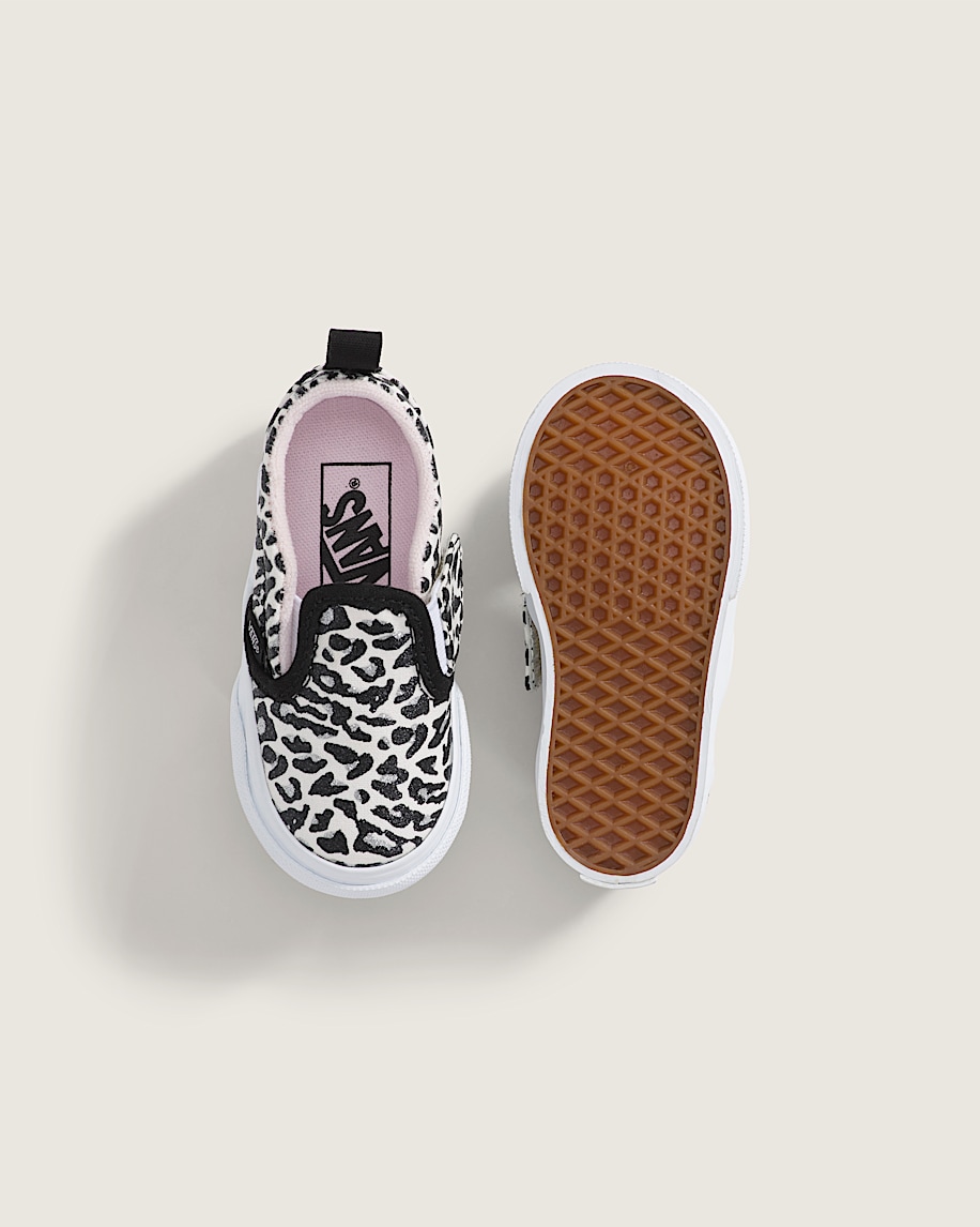 klassischer slip-on-v-schuh für kleinkinder